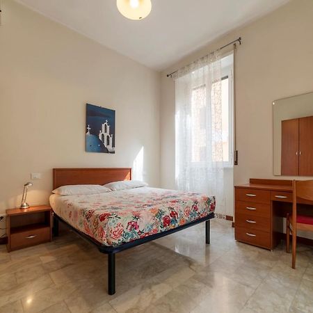 Piazza Re Di Roma Apartment Экстерьер фото