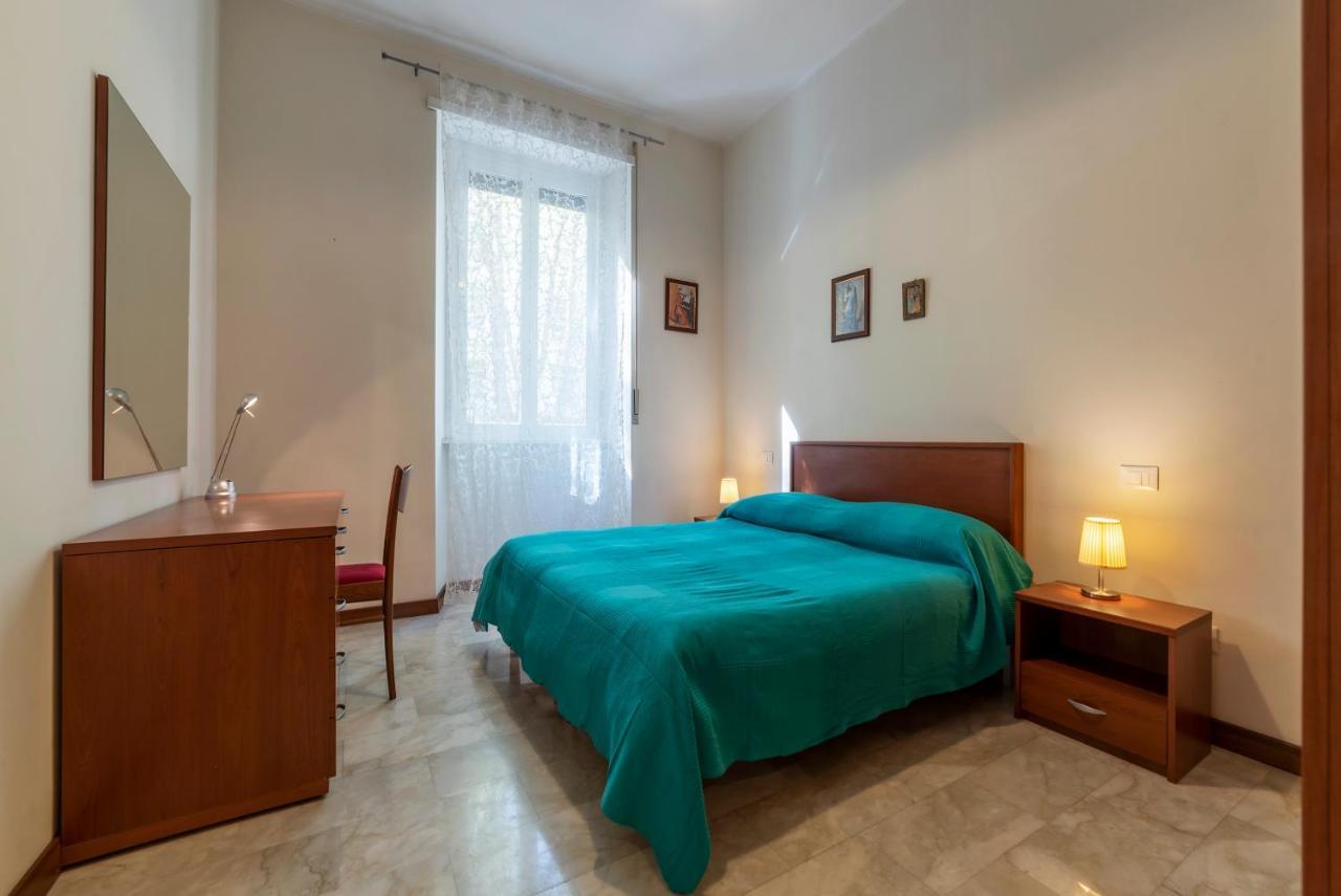 Piazza Re Di Roma Apartment Экстерьер фото